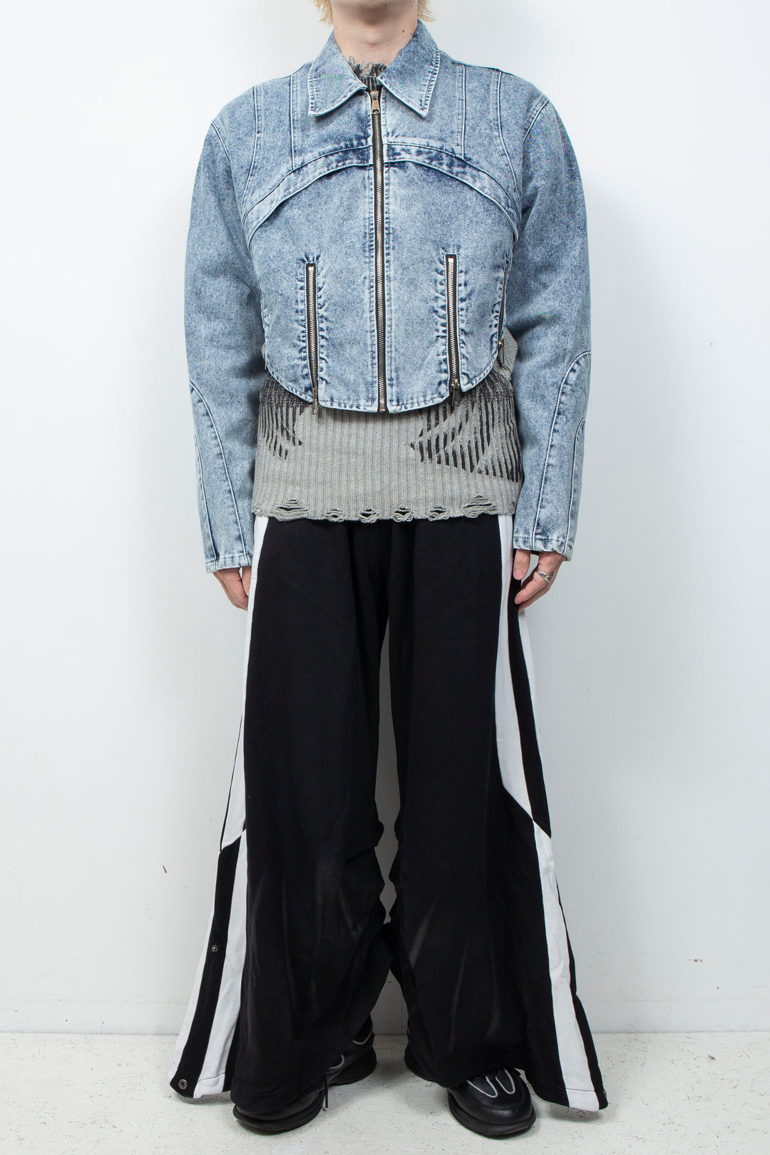 Blue denim short jacket