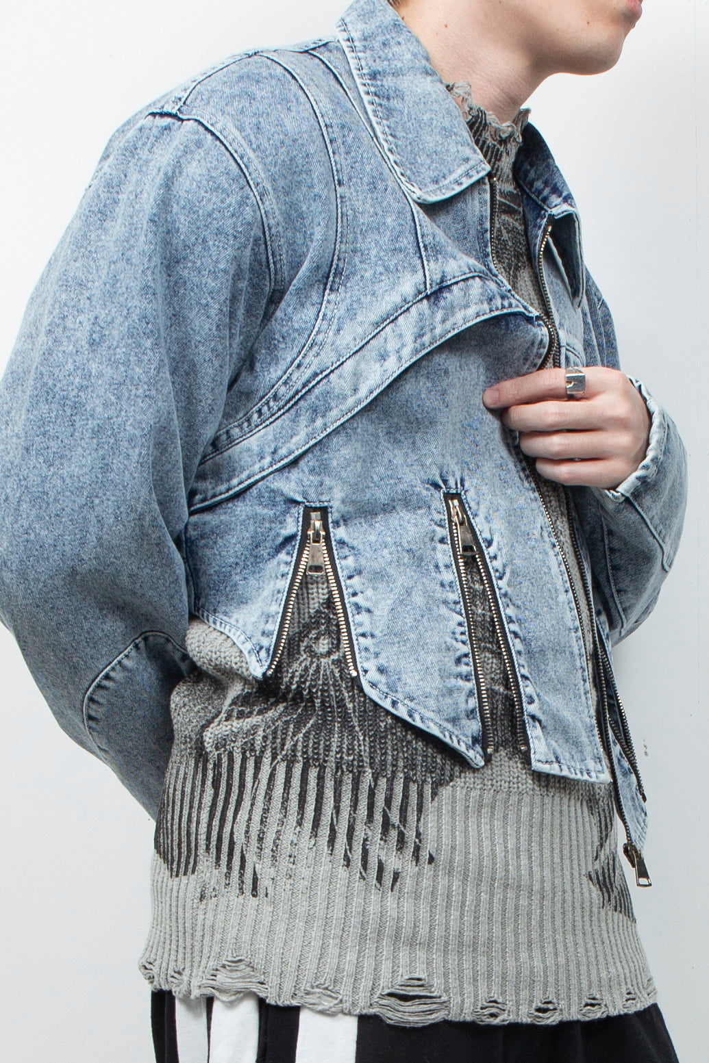 Blue denim short jacket