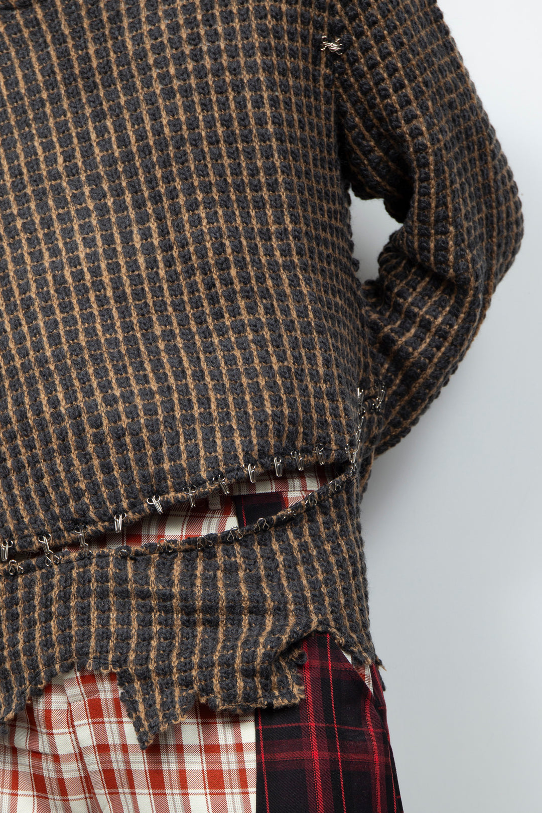 Army green hook sweater