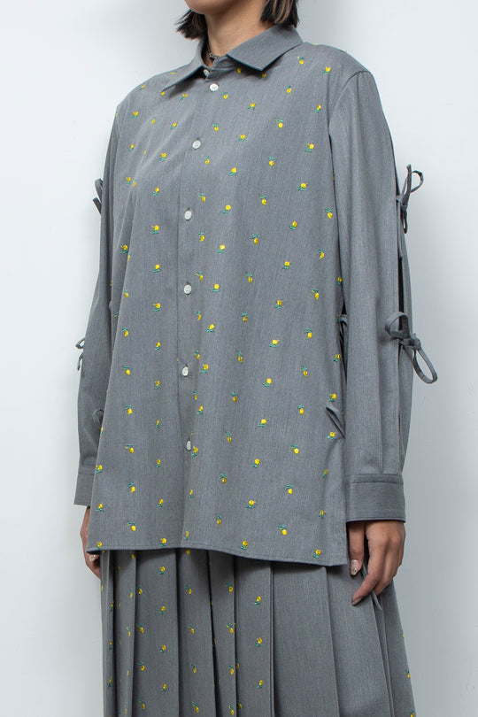 Flower embroidery ribbon blouse l.gray