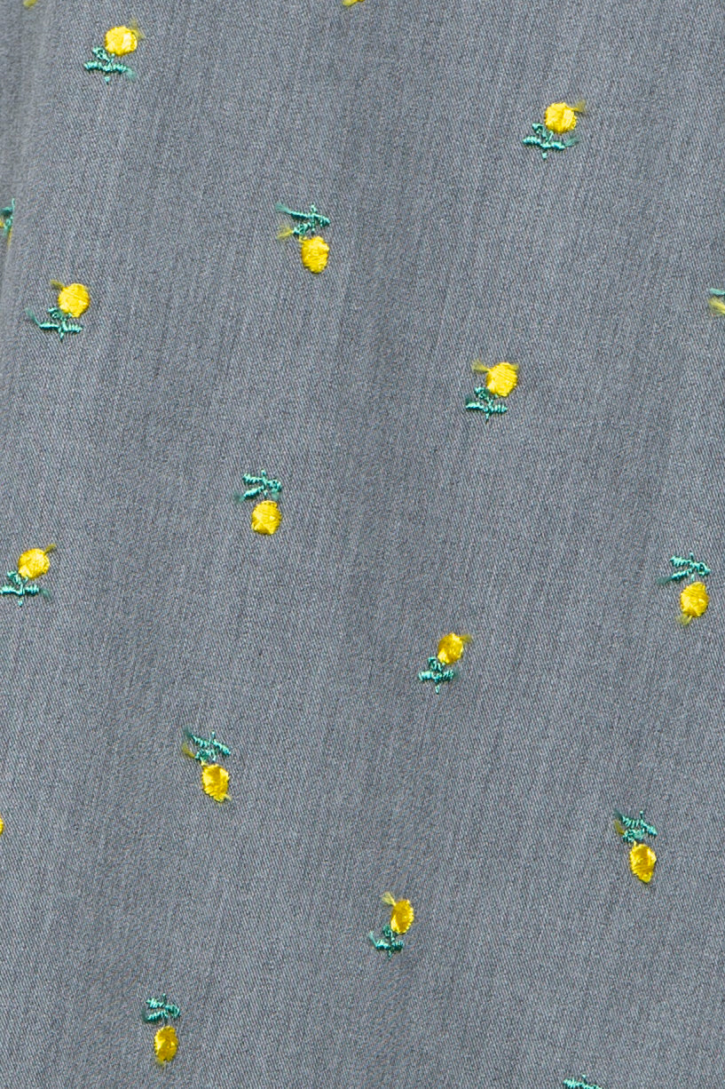 Flower embroidery ribbon blouse l.gray