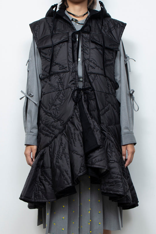 Quilting ruffled gilet