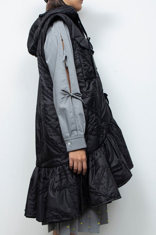 Quilting ruffled gilet