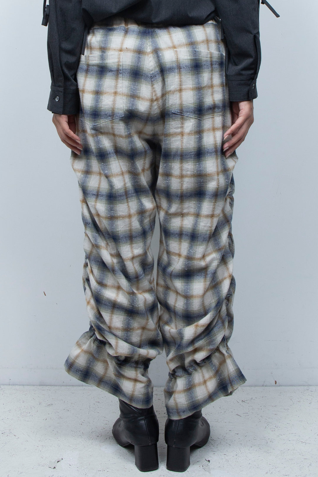 Mimic Shirred Pants Beige