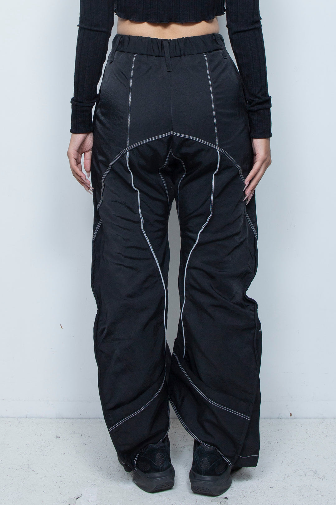 カーブパンツ BLACK