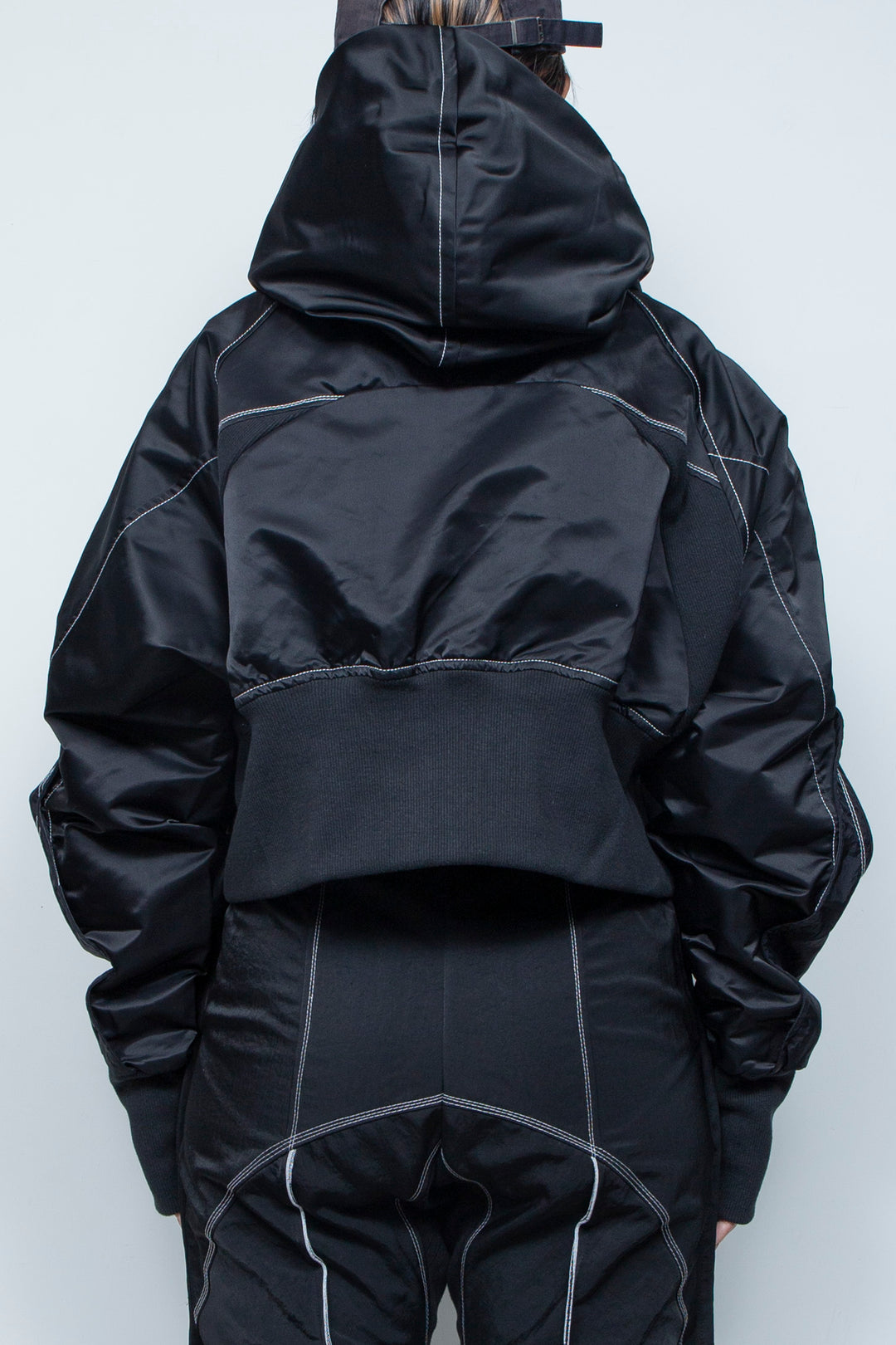 重ねショートフーディ BLACK