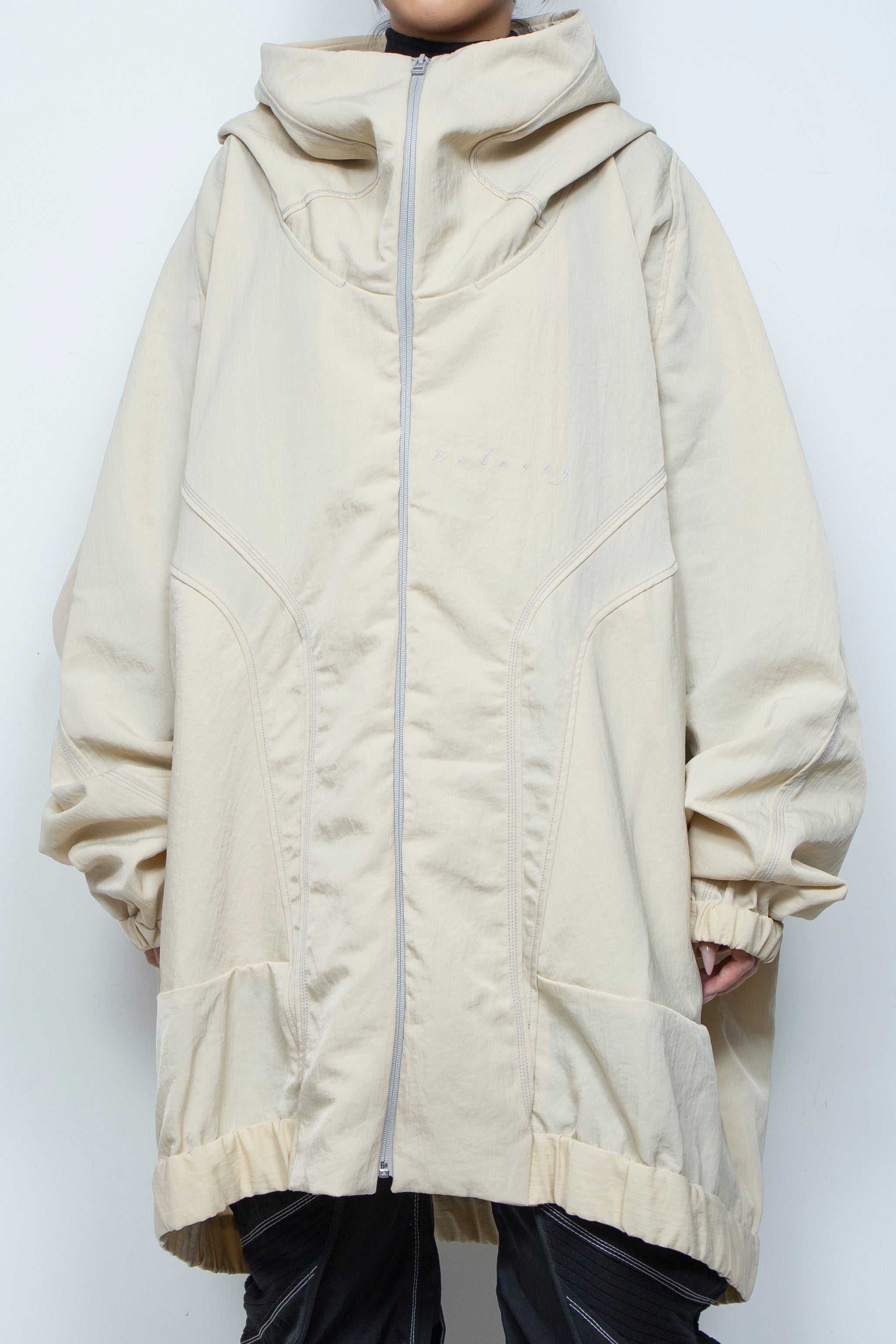 ハイネックビッグパーカー BEIGE / BALMUNG（バルムング）通販 店舗