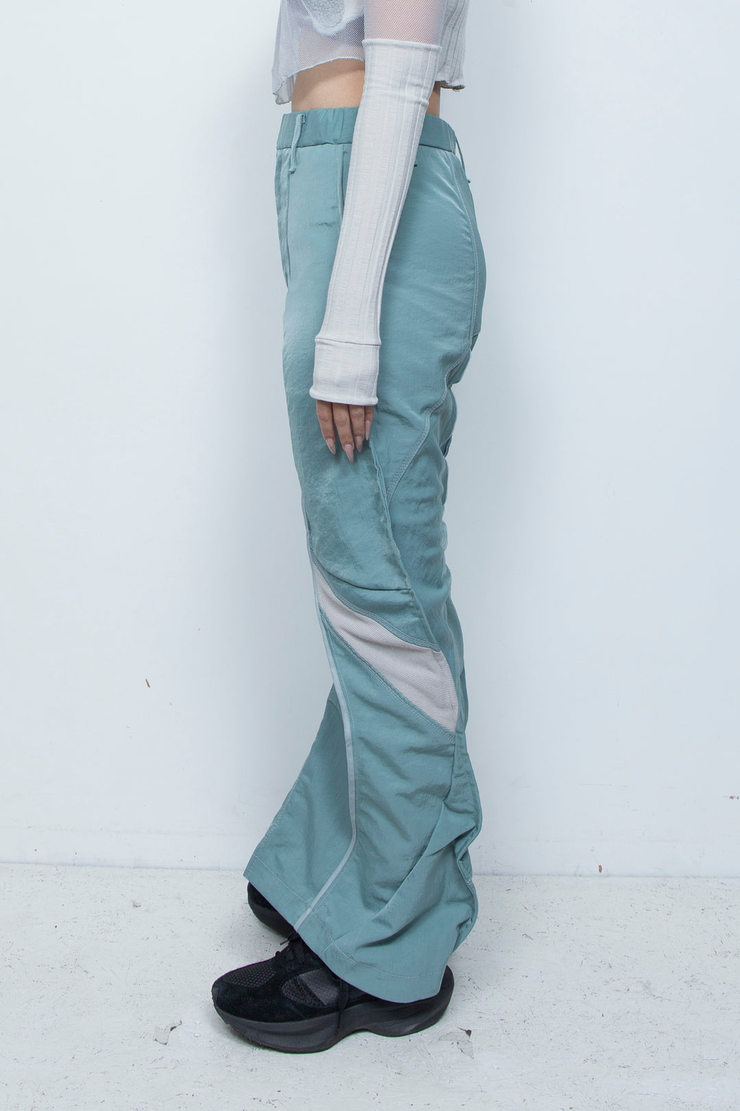 カーブパンツ GREY