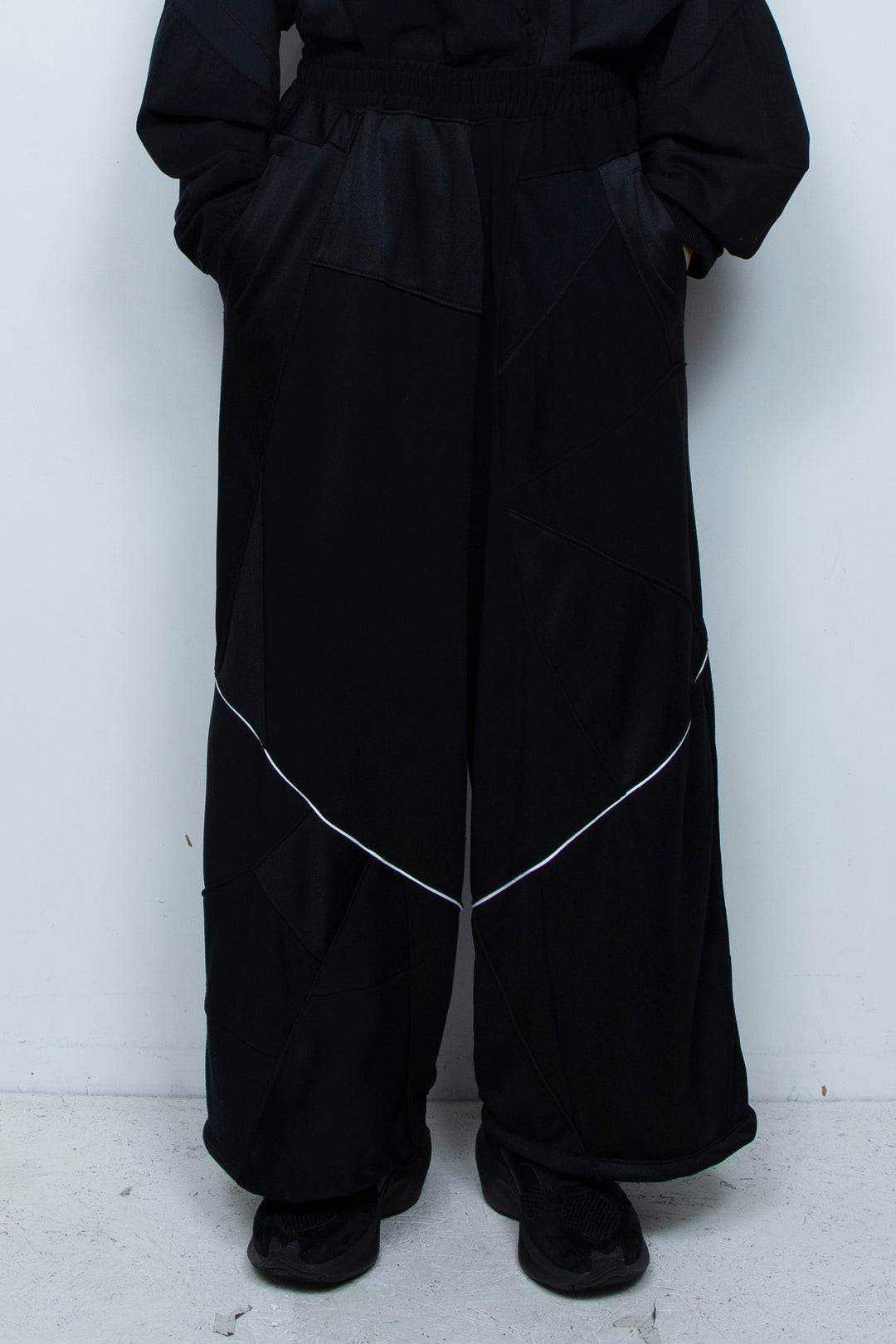 Slash Baggy Pants Black