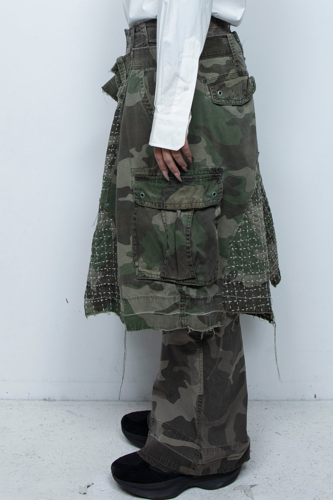 WRAPPED SASHIKO FLARE CAMO PANTS