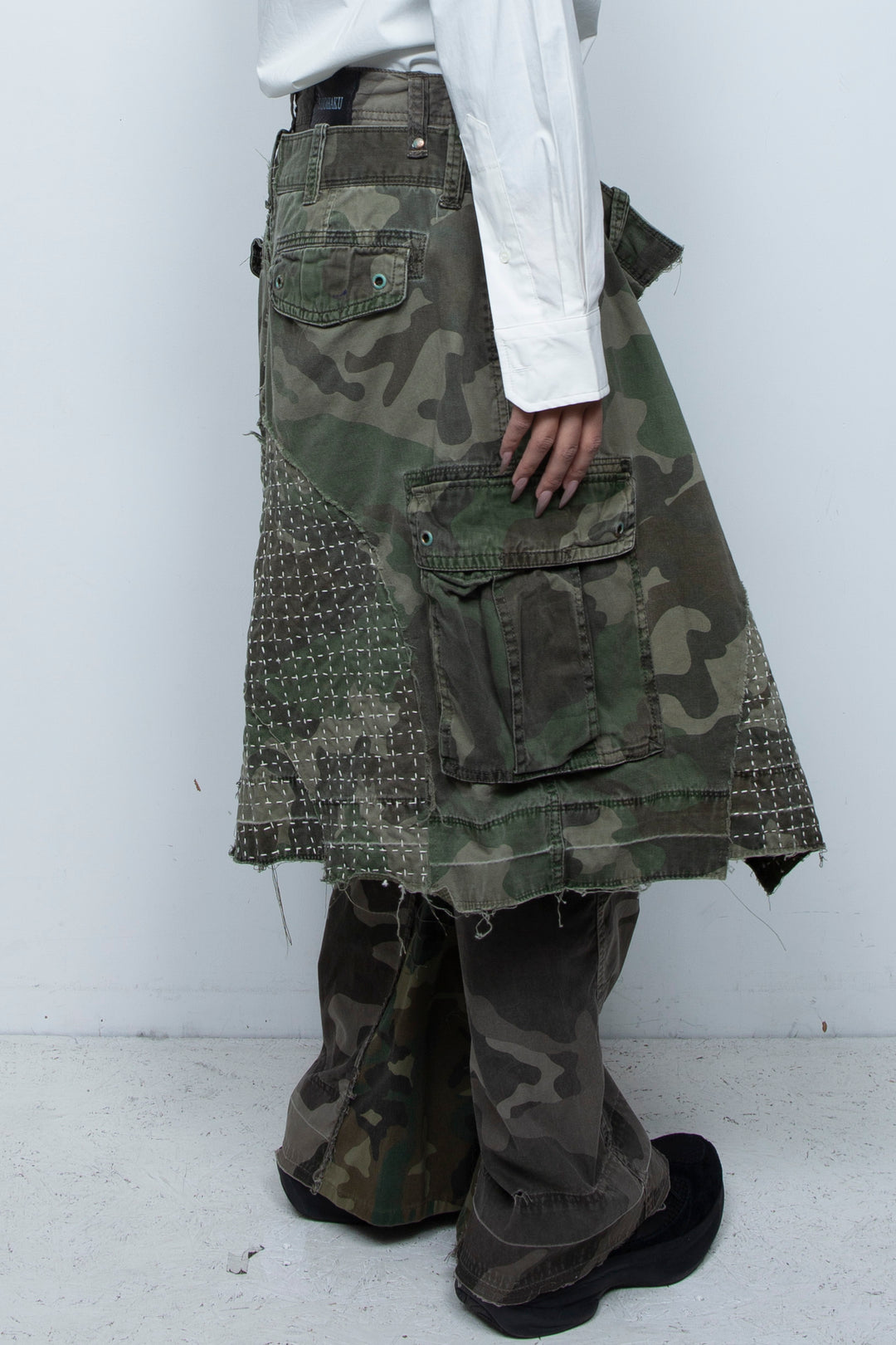 WRAPPED SASHIKO FLARE CAMO PANTS