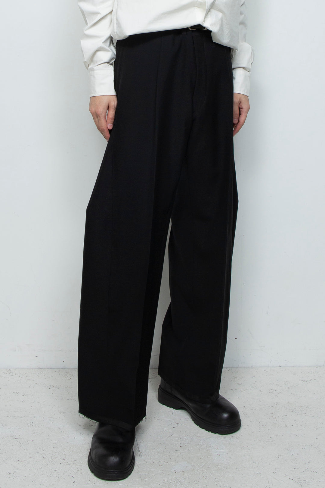 WOOL 3D SHAPE COCOON PANTS