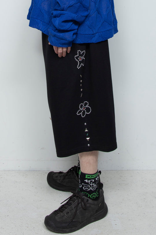EMBELLISHED FLORAL JOGGER SHORTS BLACK