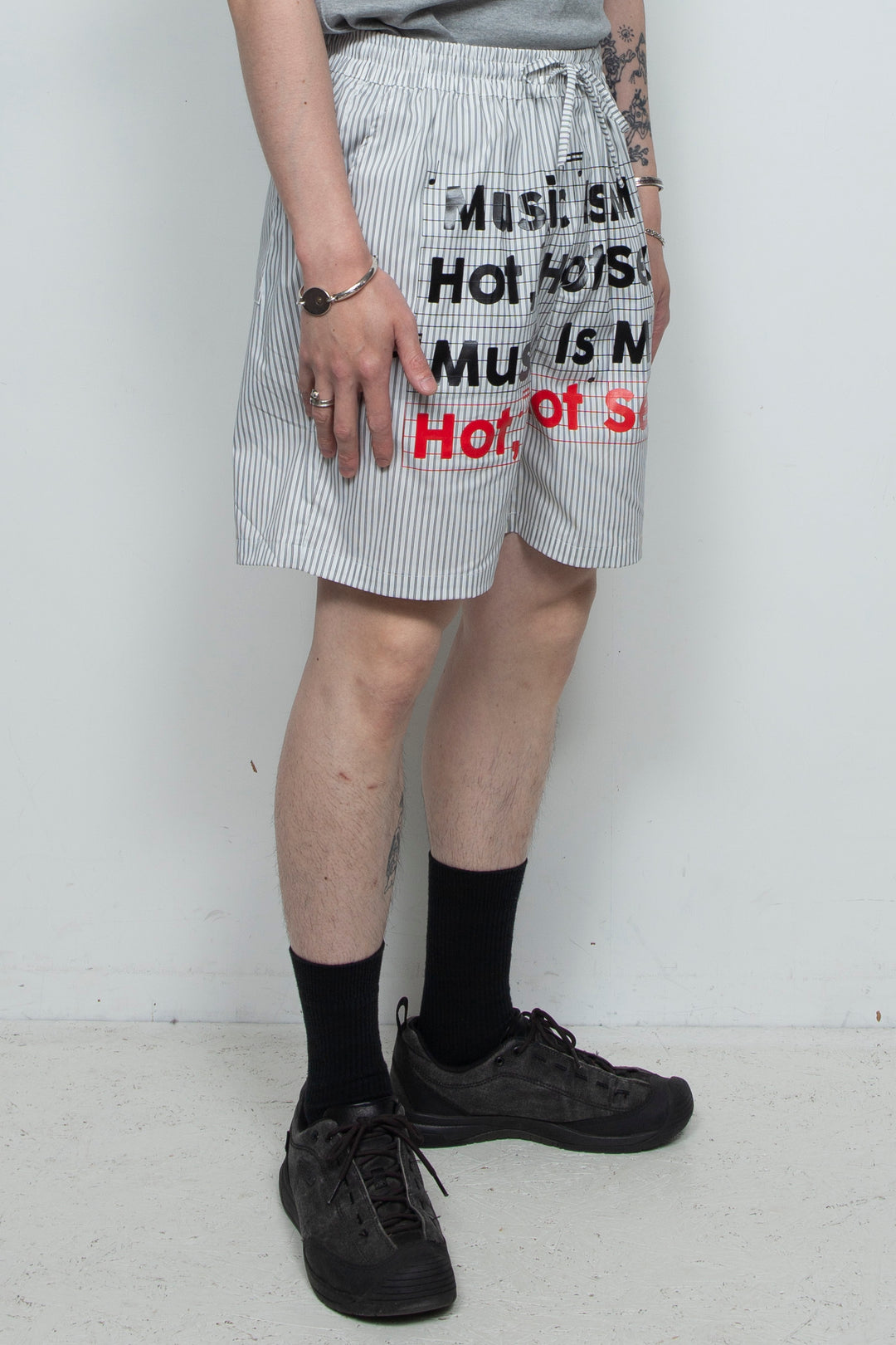 Love music Aro pants