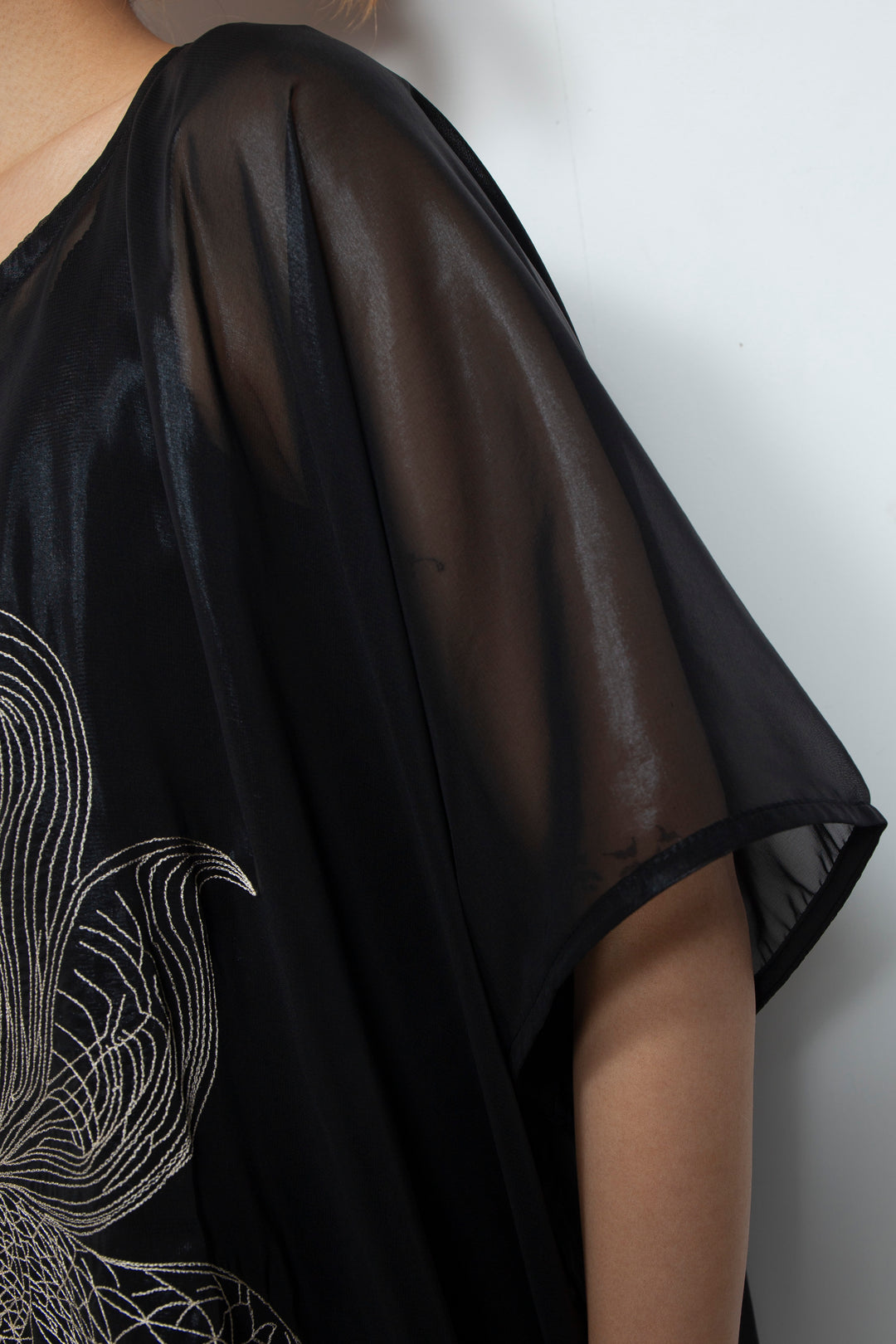 ETHER EMBROIDERED CHIFFON WIDE TOP