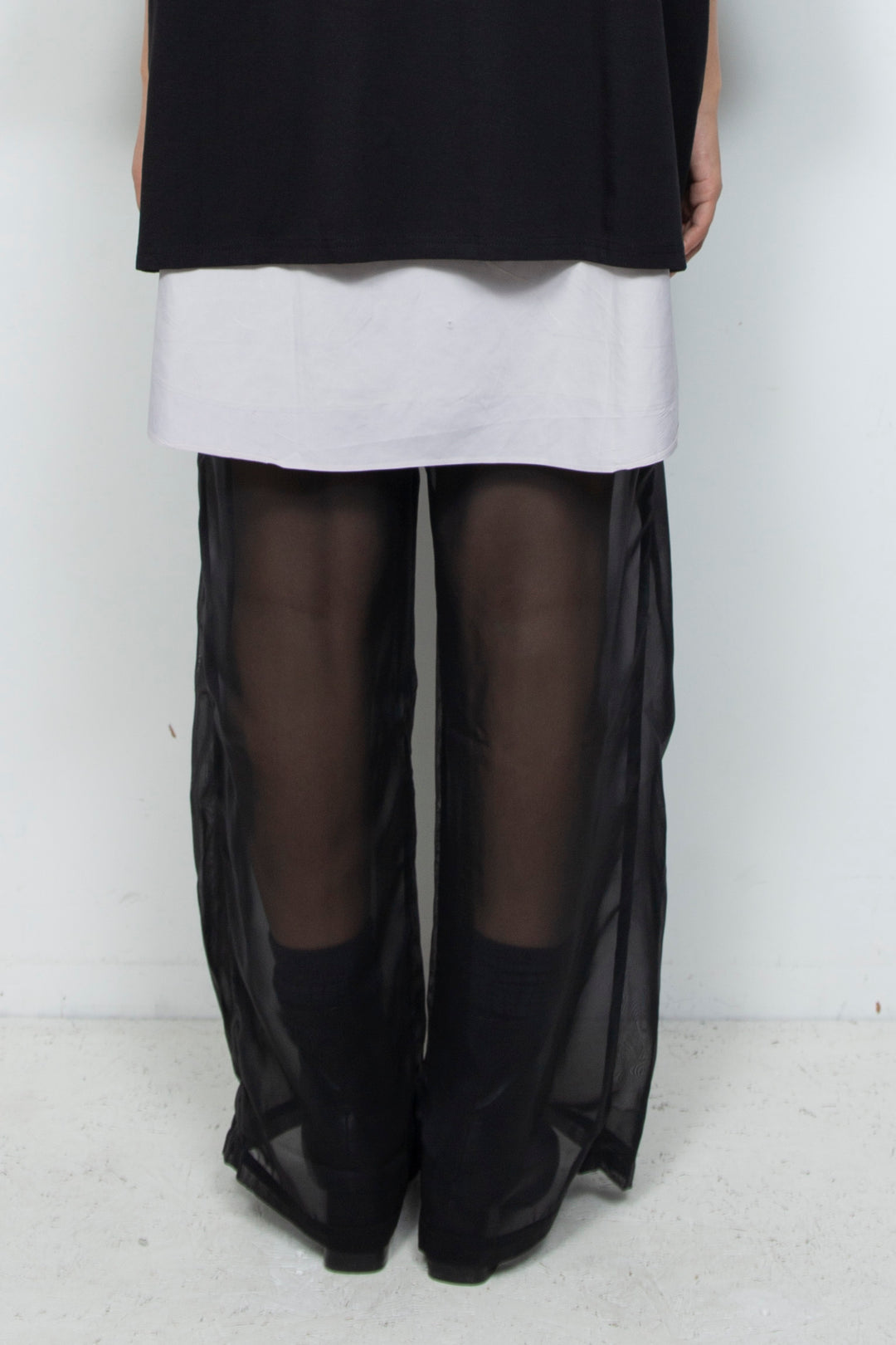ETHER BLACK SILK COATED CHIFFON PLEATED WIDE PANTS