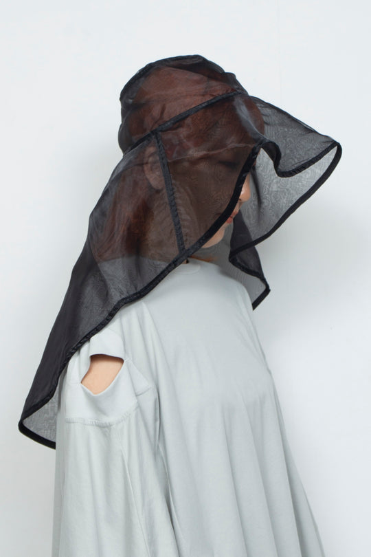 ETHER WIDE-BRIM EMBROIDERED BLACK ORGANZA HAT