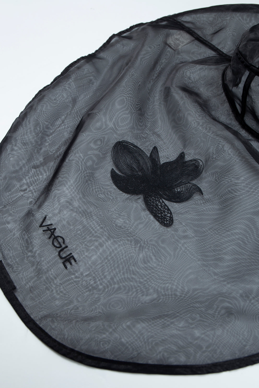 ETHER WIDE-BRIM EMBROIDERED BLACK ORGANZA HAT