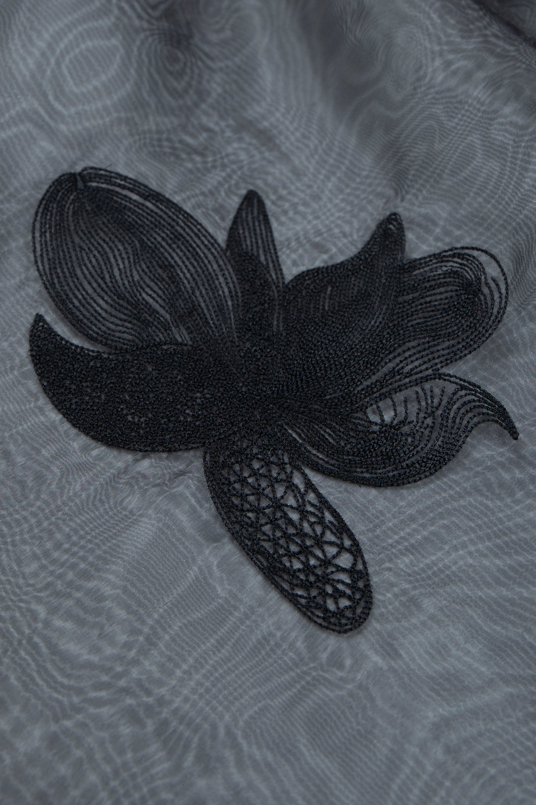 ETHER WIDE-BRIM EMBROIDERED BLACK ORGANZA HAT