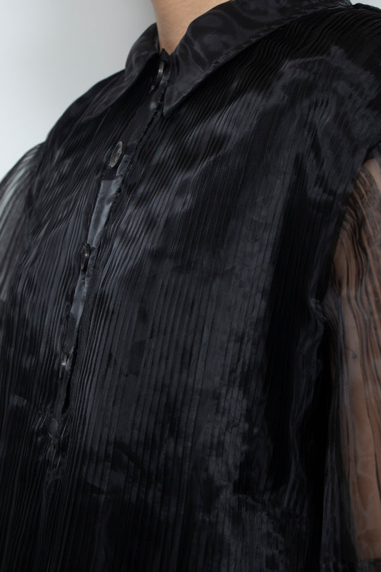 petal tops black