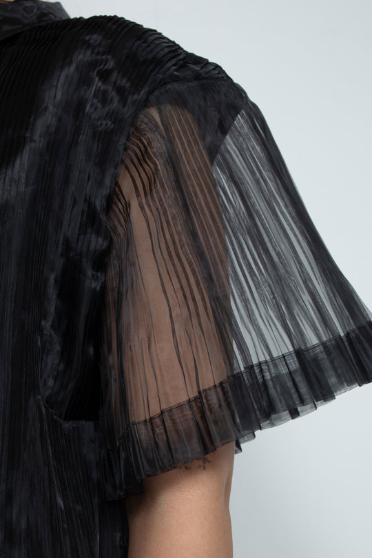 petal tops black