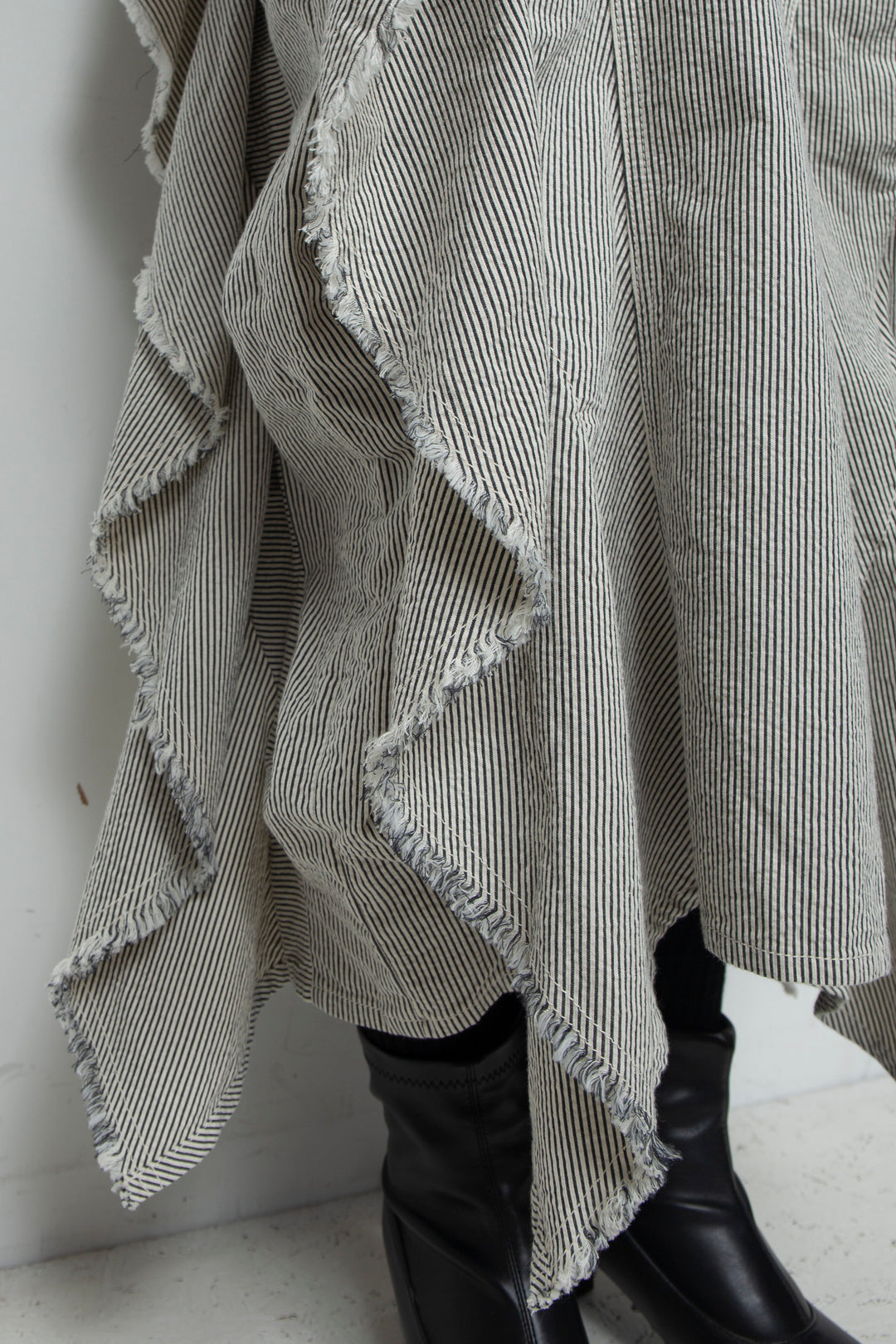 core skirt stripe