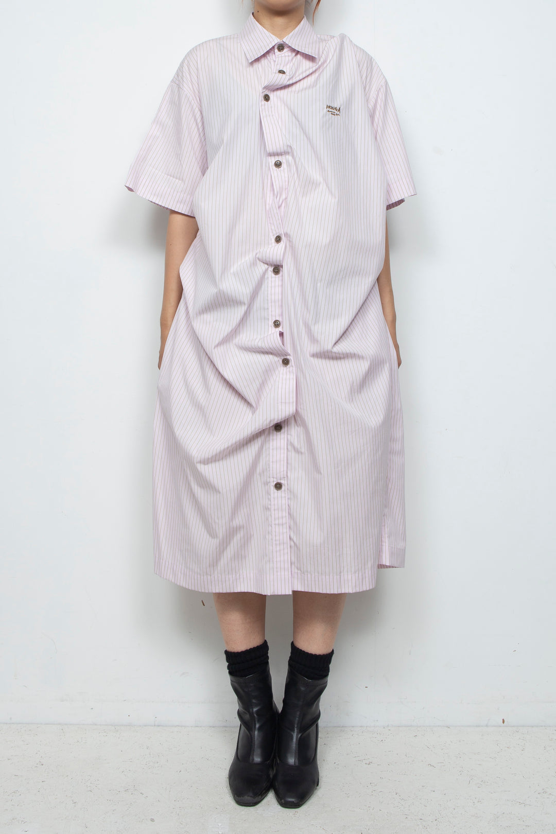 sign dress pink stripe