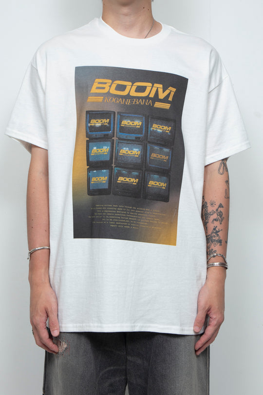 "BOOM KOGANEBANA" T-shirt WHITE