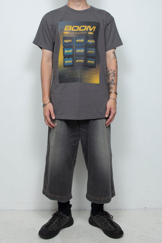 "BOOM KOGANEBANA" T-shirt CHARCOAL