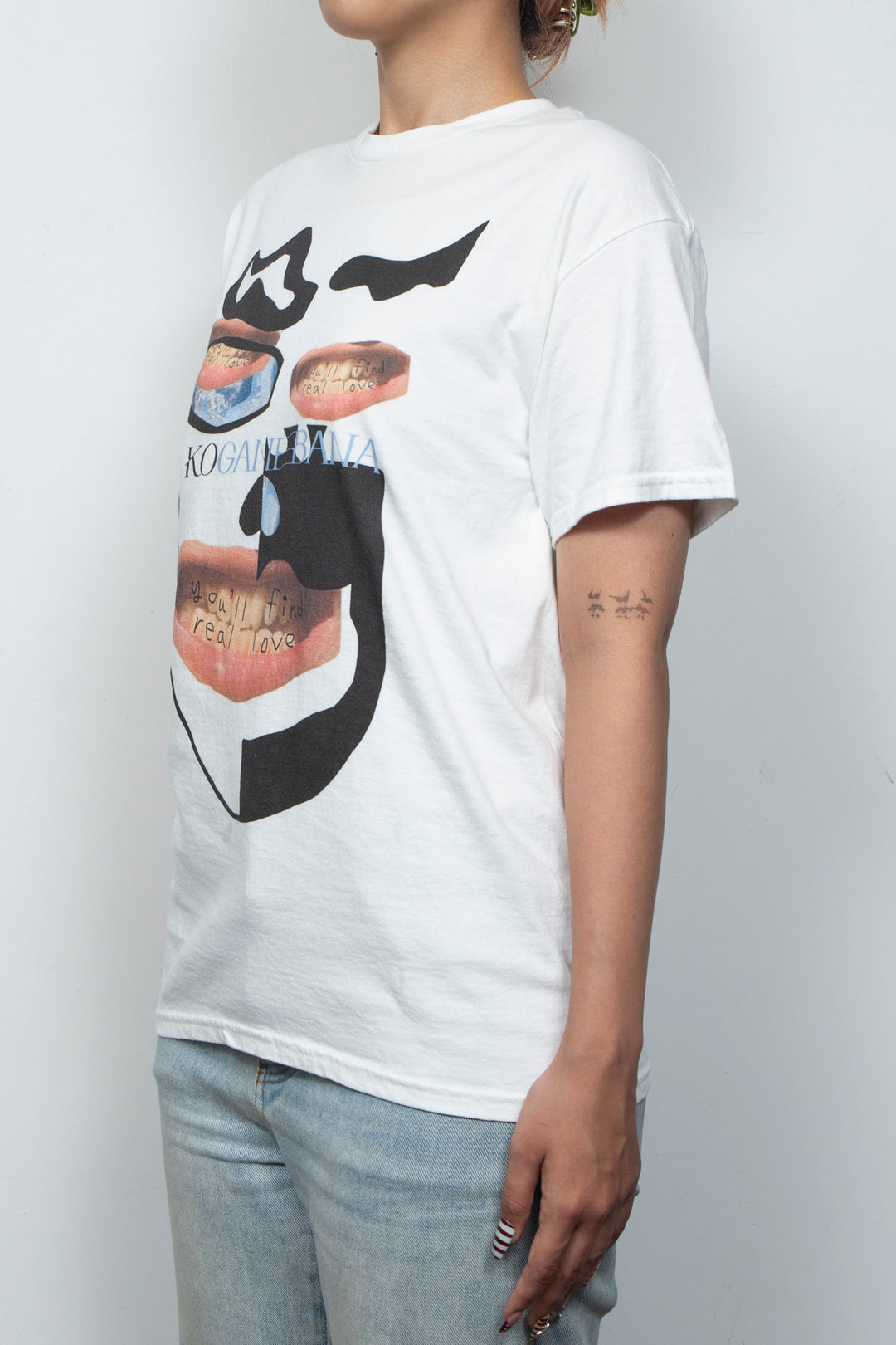 "MOUTH FACE" T-shirt