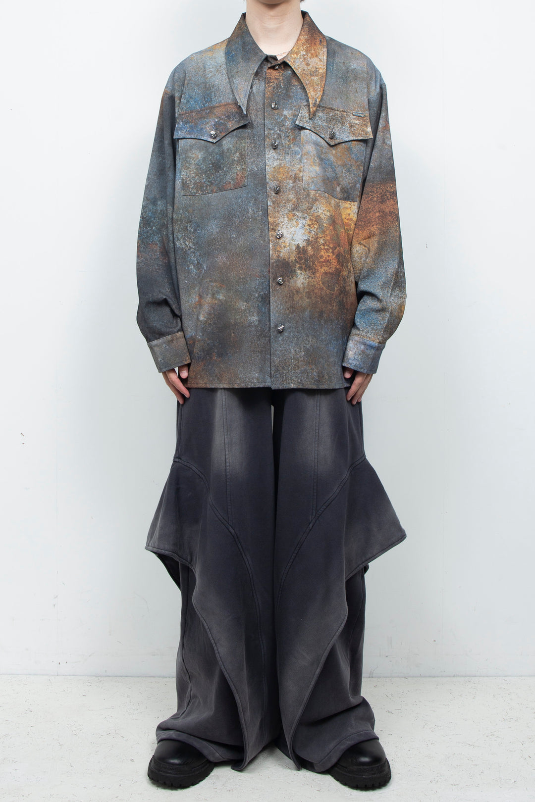 Angel Fin Layer Sweatpants Charcoal