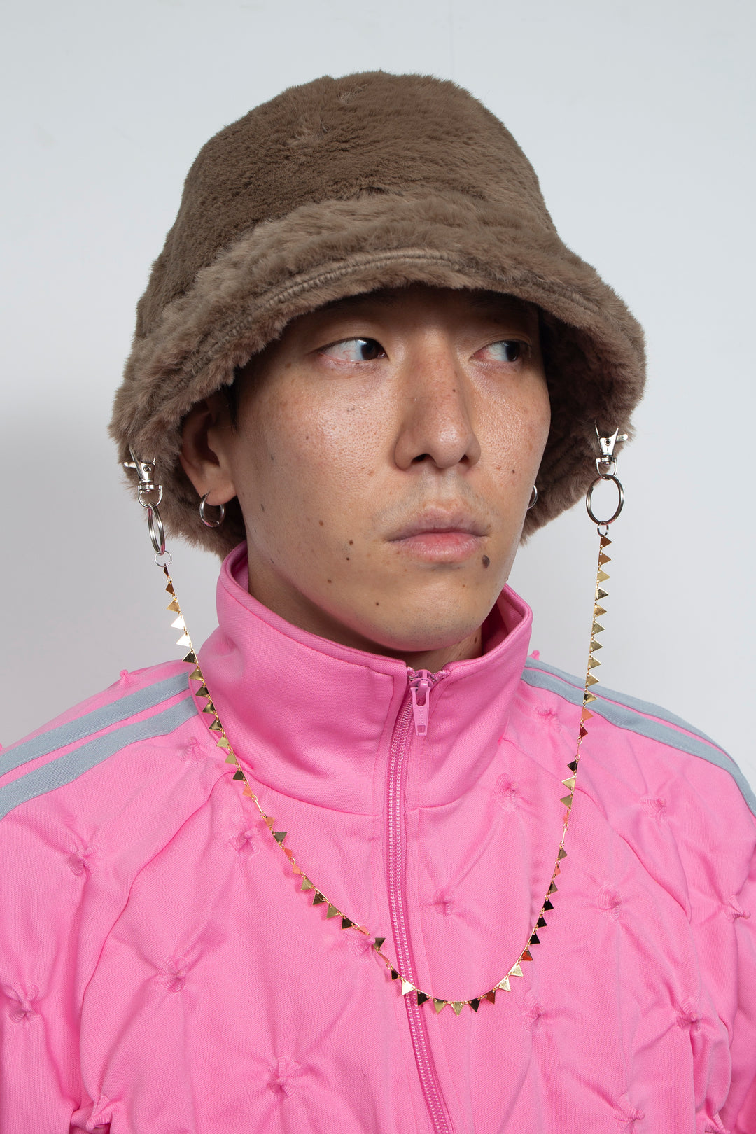 DETACHABLE JEWELRY BUCKET HAT BEIGE