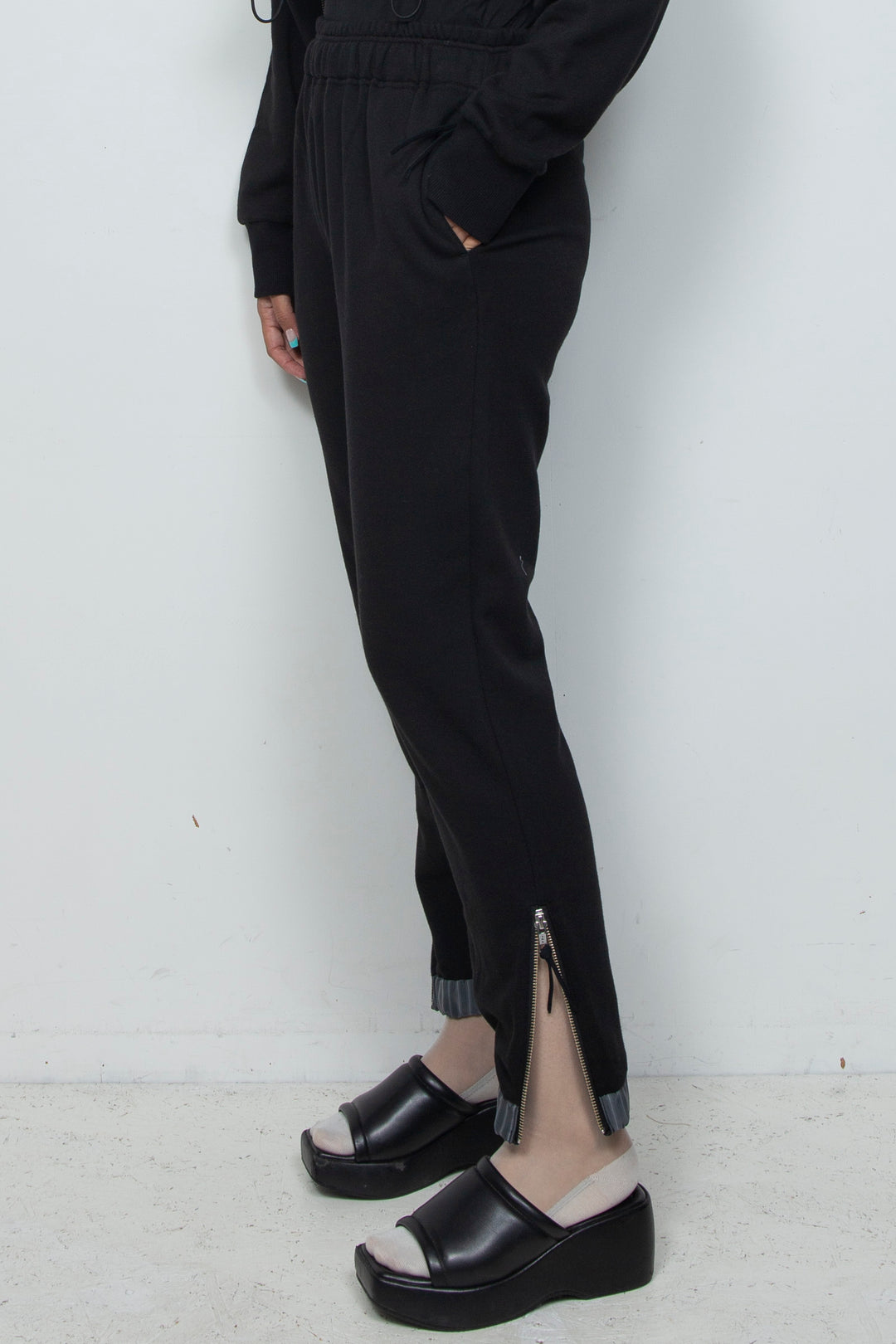 260215 PANTS BLACK