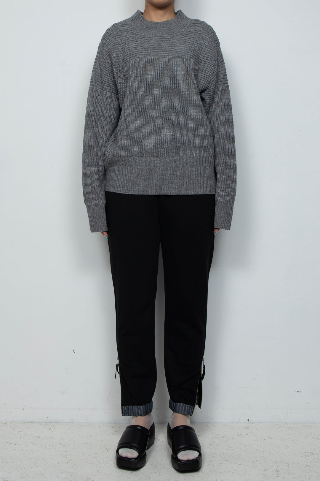 260210 HN TOPS GRAY