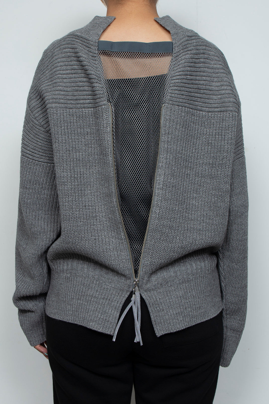 260210 HN TOPS GRAY