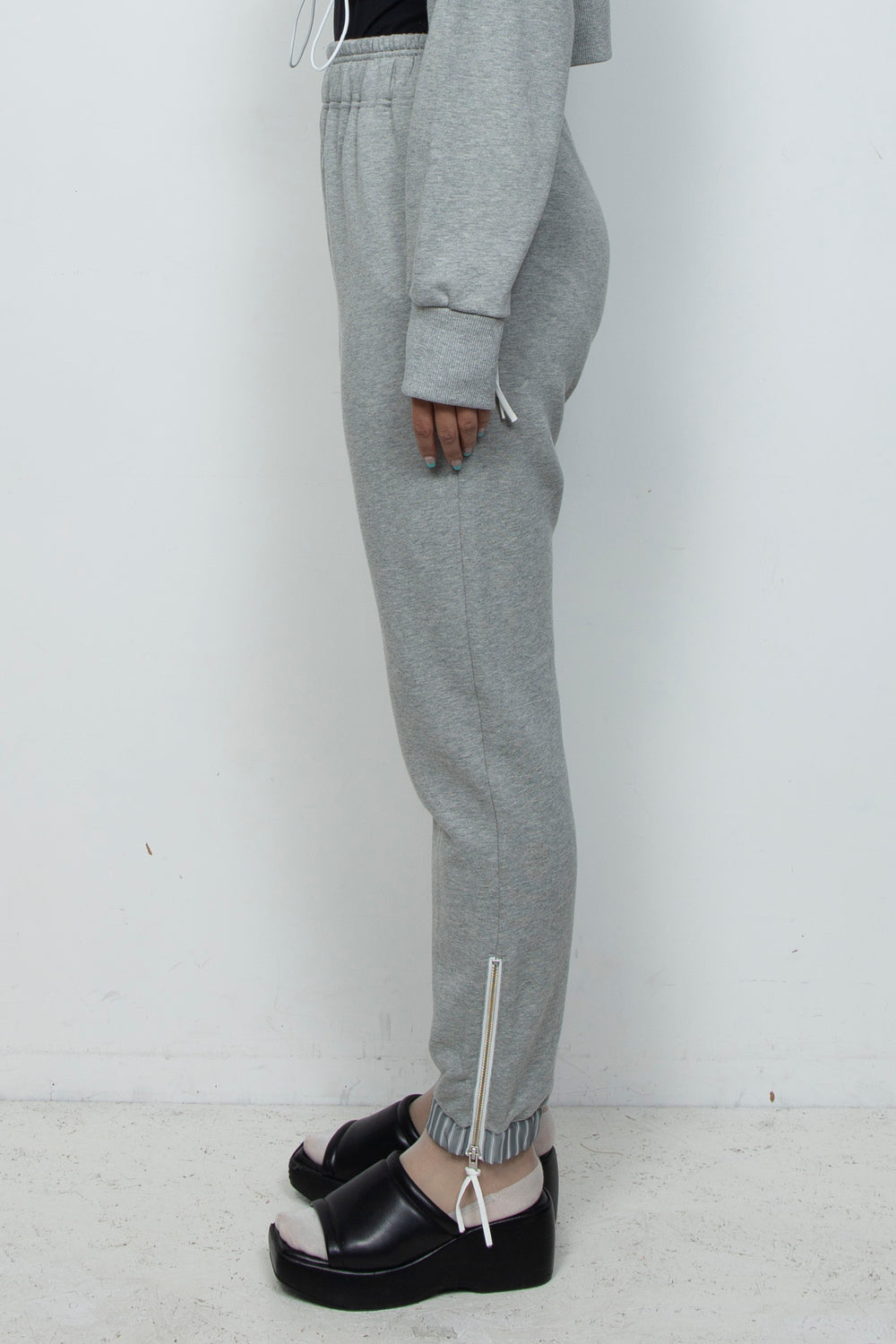 260215 PANTS GRAY