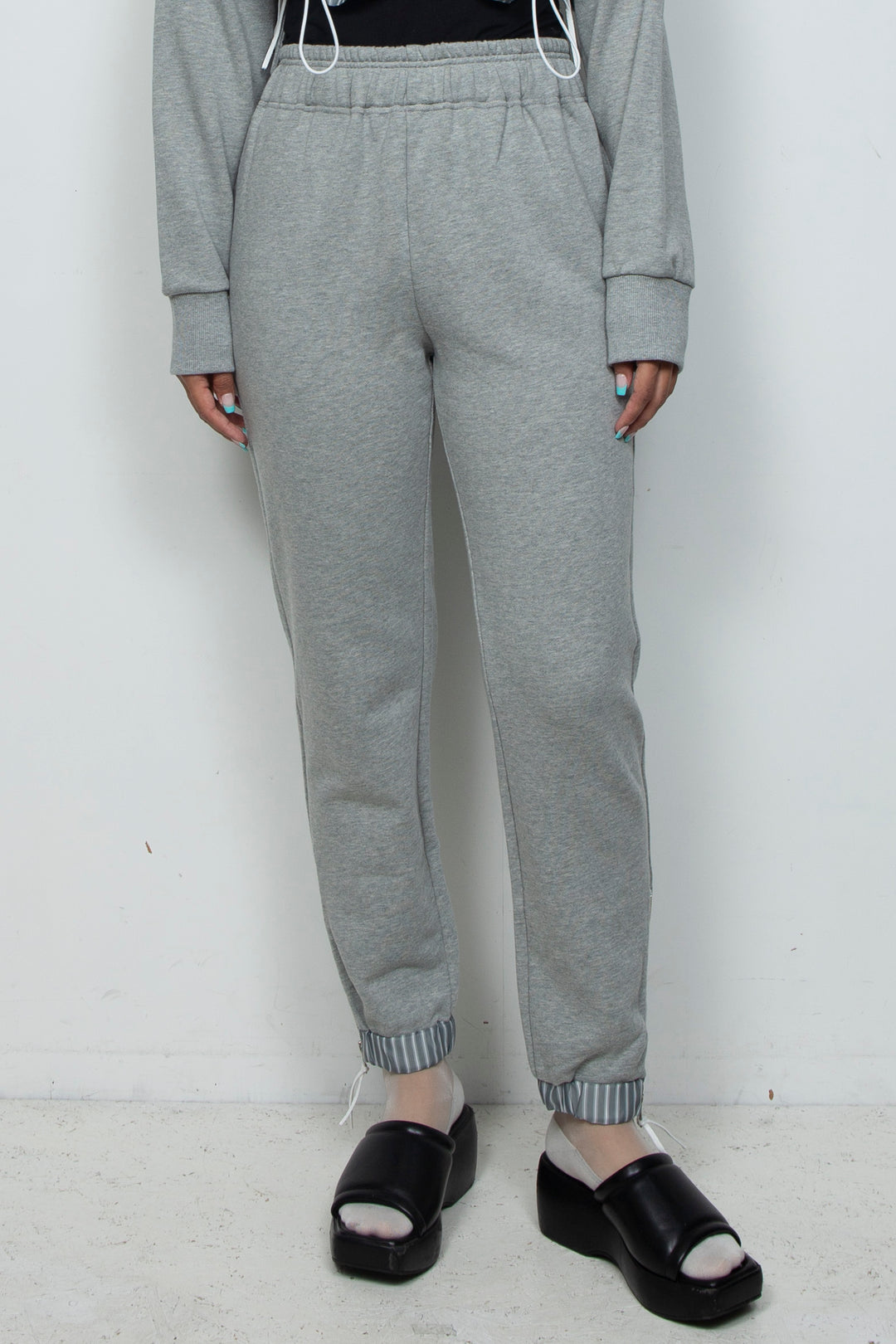 260215 PANTS GRAY