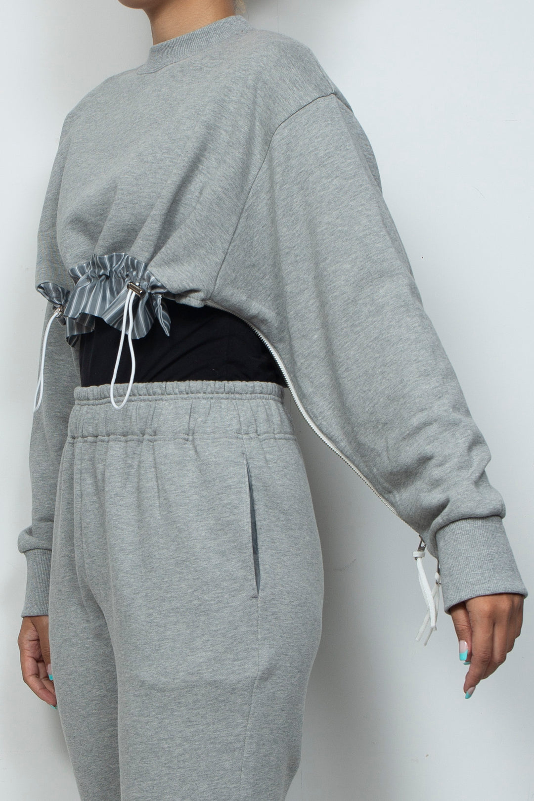 260213 SHORT TOPS GRAY
