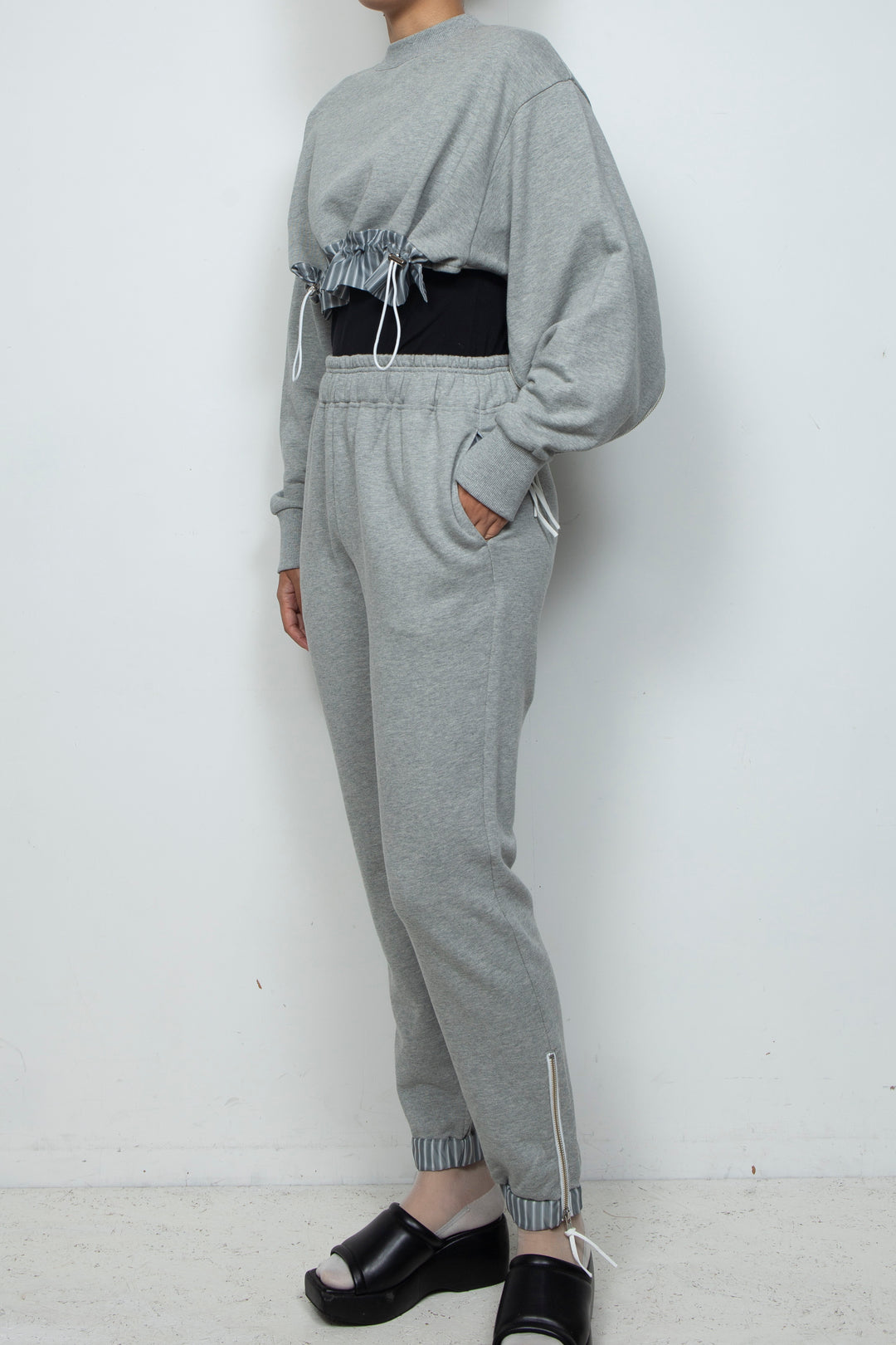 260215 PANTS GRAY