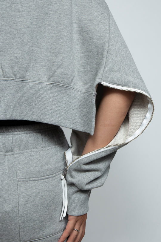 260213 SHORT TOPS GRAY