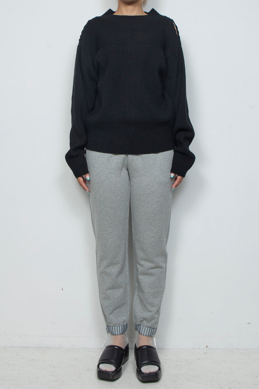 260210 HN TOPS BLACK