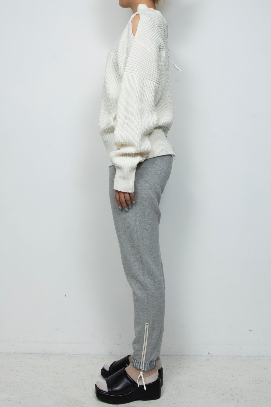 260210 HN TOPS WHITE