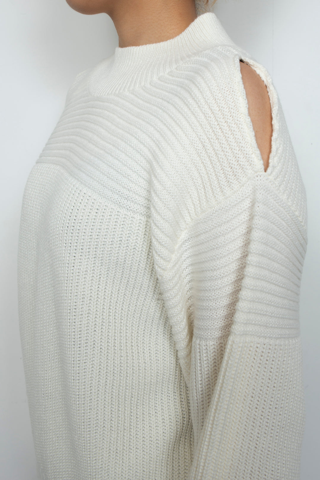 260210 HN TOPS WHITE