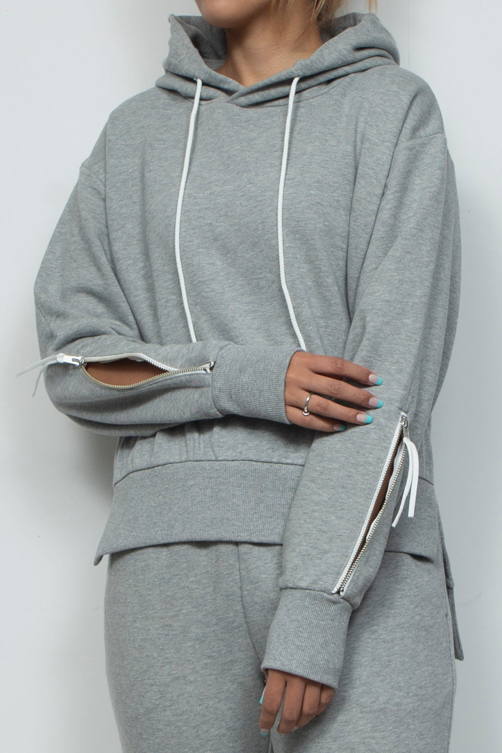 260214 PARKA GRAY