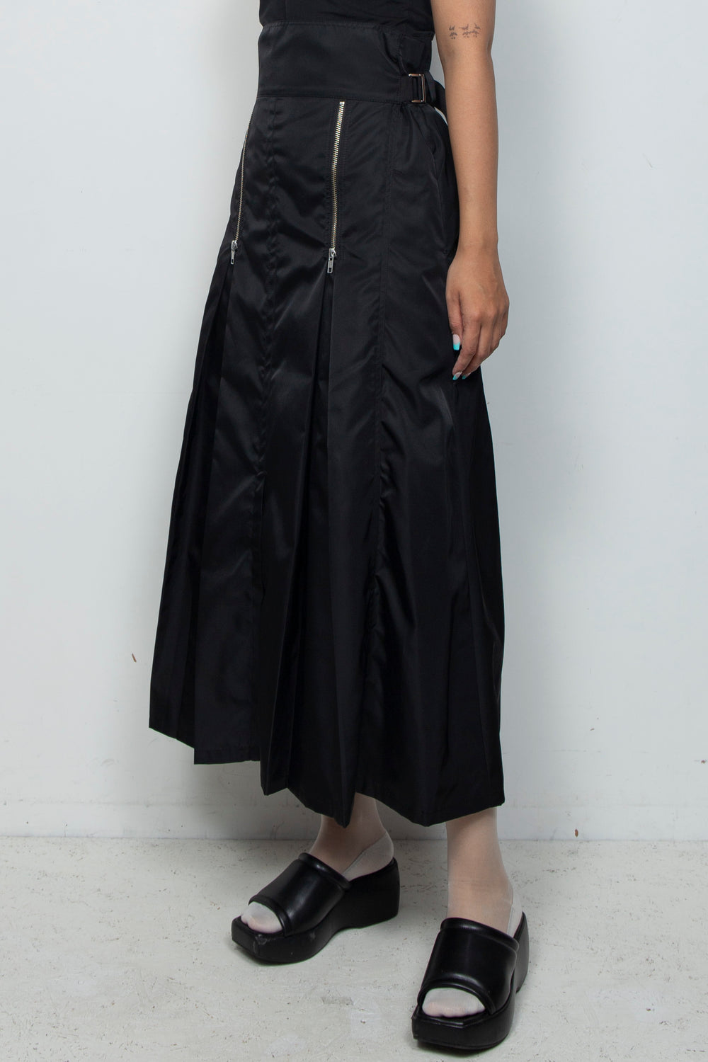 260208 SKIRT BLACK