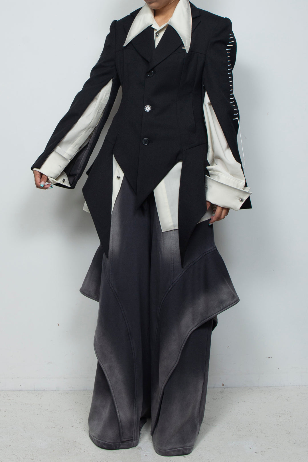 Peaked Flare Layered Jacket BLACK