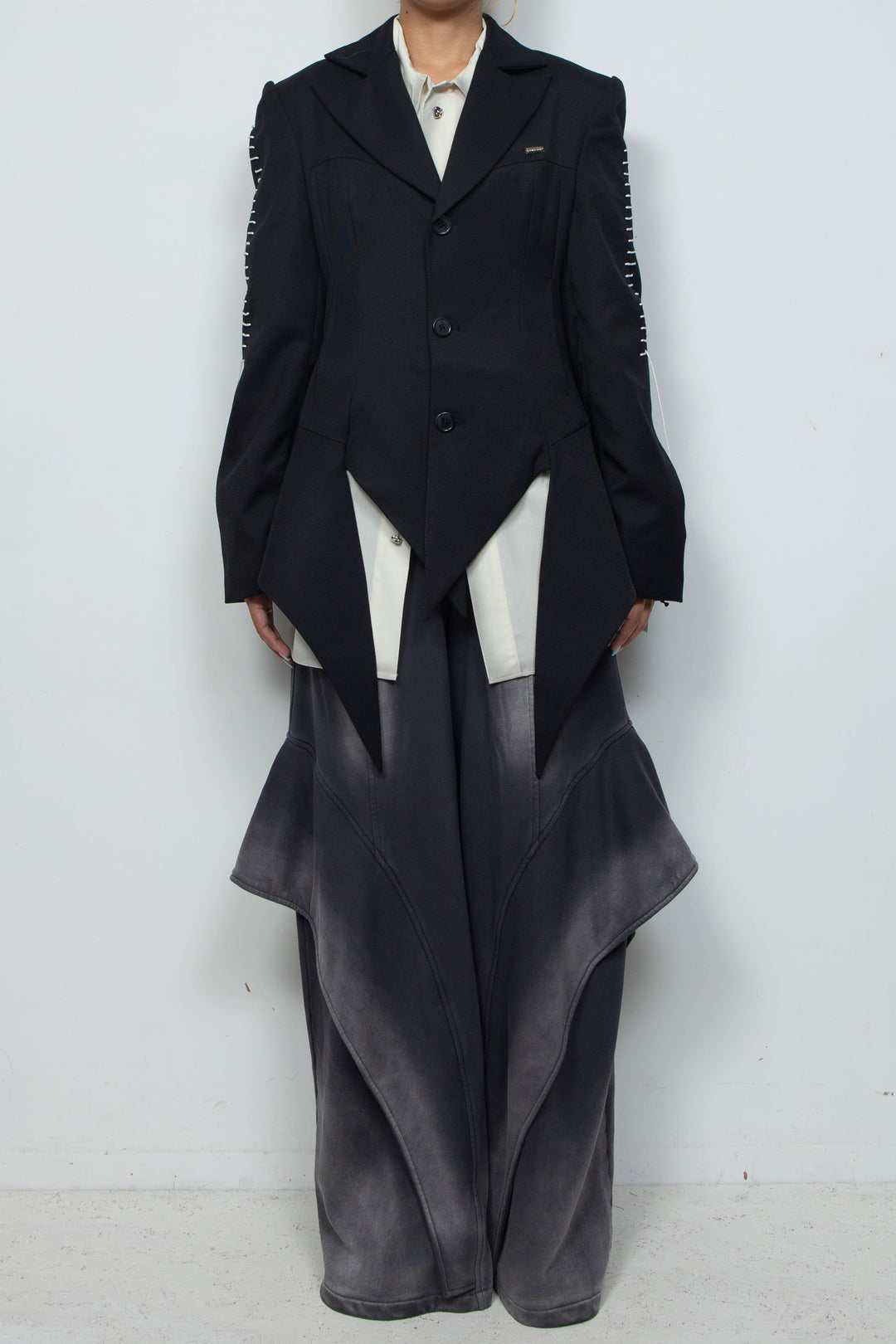 Peaked Flare Layered Jacket BLACK