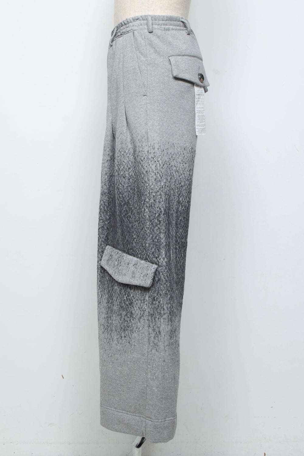 LB26AW-PT09-NDJ GRAY BASED
