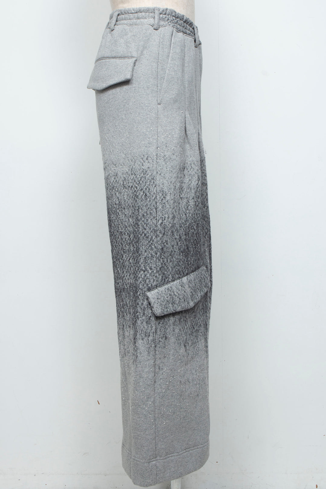 LB26AW-PT09-NDJ GRAY BASED