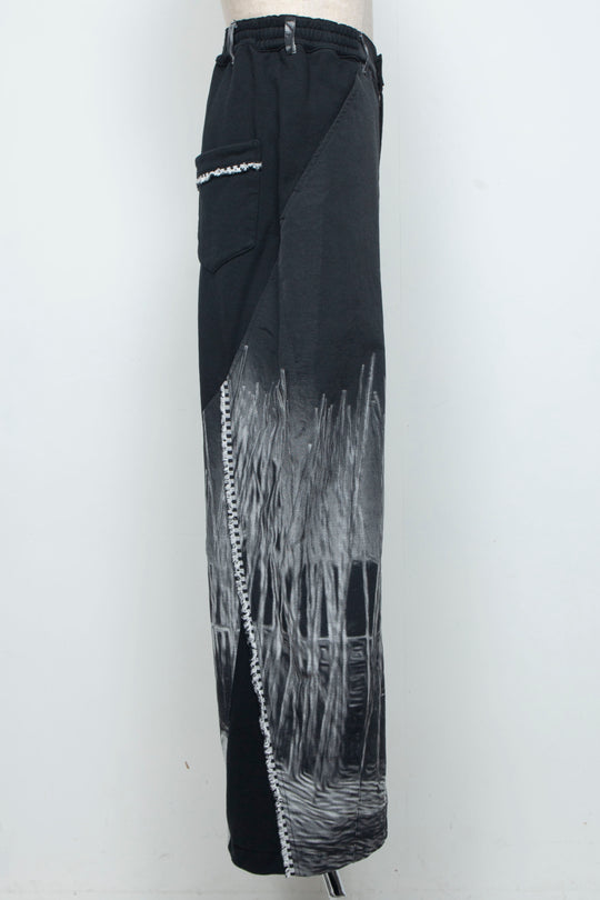 LB26AW-PT10-JQD BLACK and WHITE